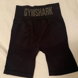 GYMSHARK NEVER WORN  Flex bike shorts